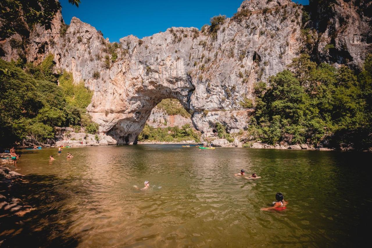 Rives D'Arc Hotell Vallon-Pont-dʼArc Exteriör bild