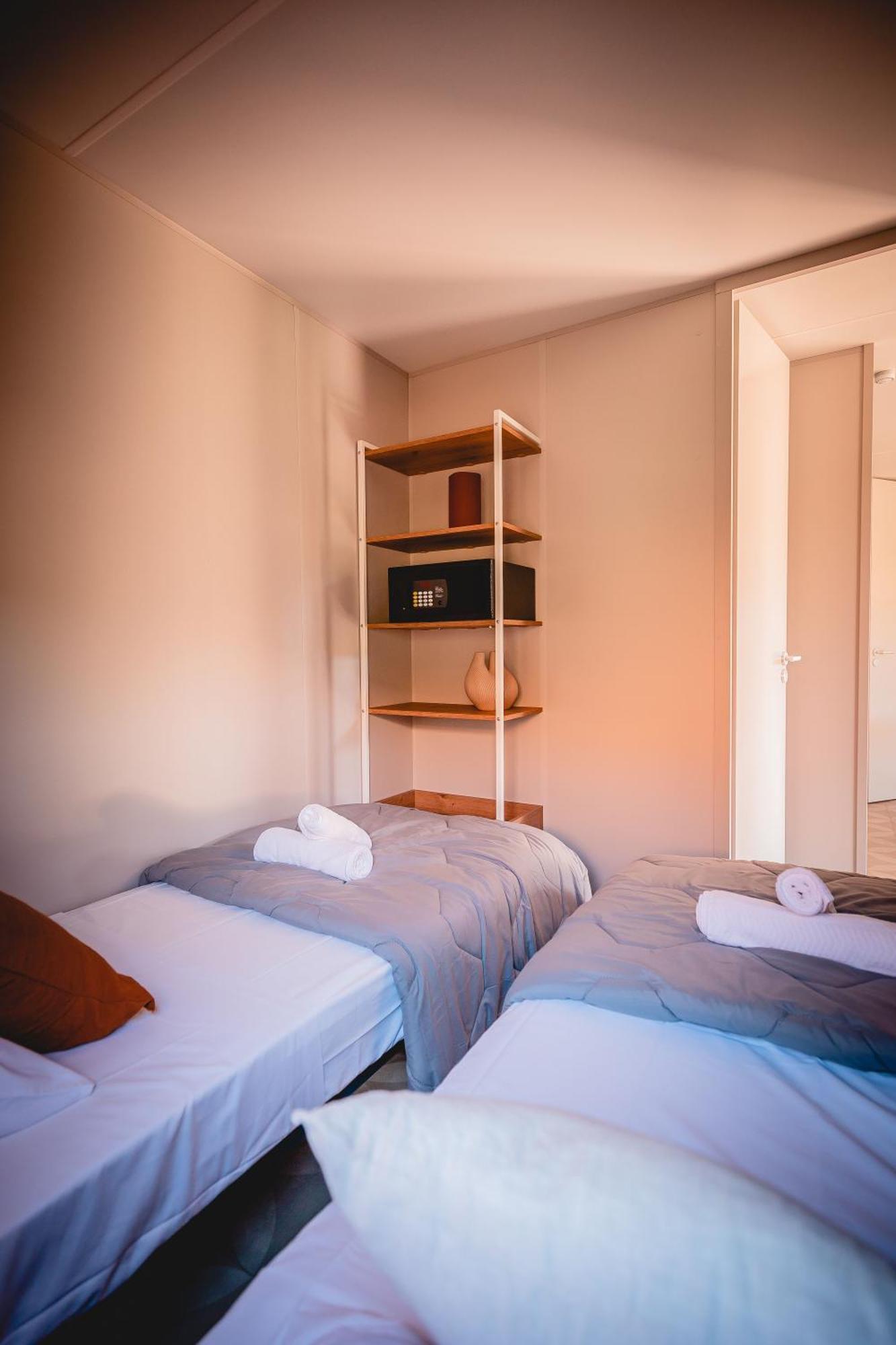 Rives D'Arc Hotell Vallon-Pont-dʼArc Rum bild