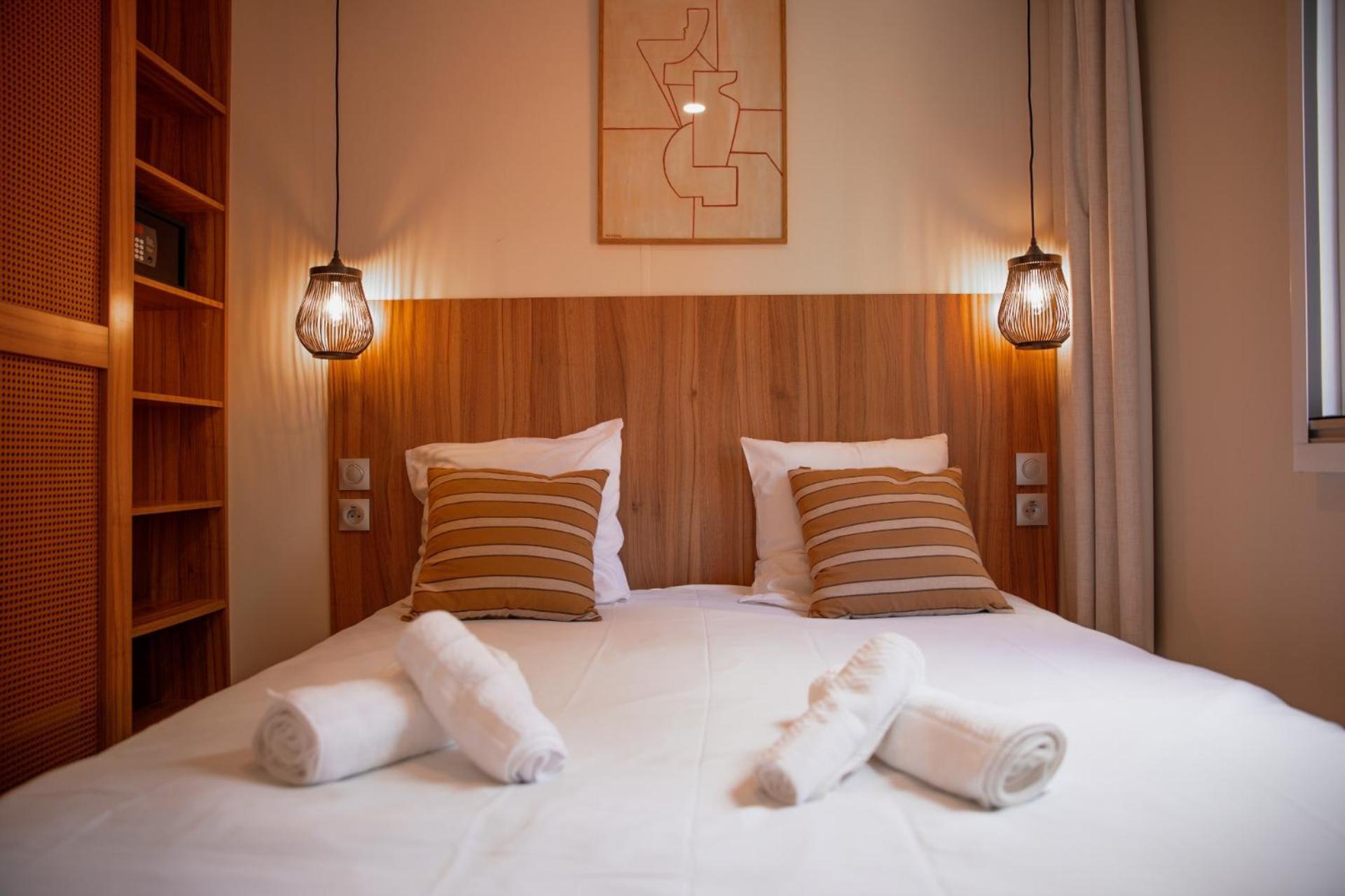 Rives D'Arc Hotell Vallon-Pont-dʼArc Rum bild