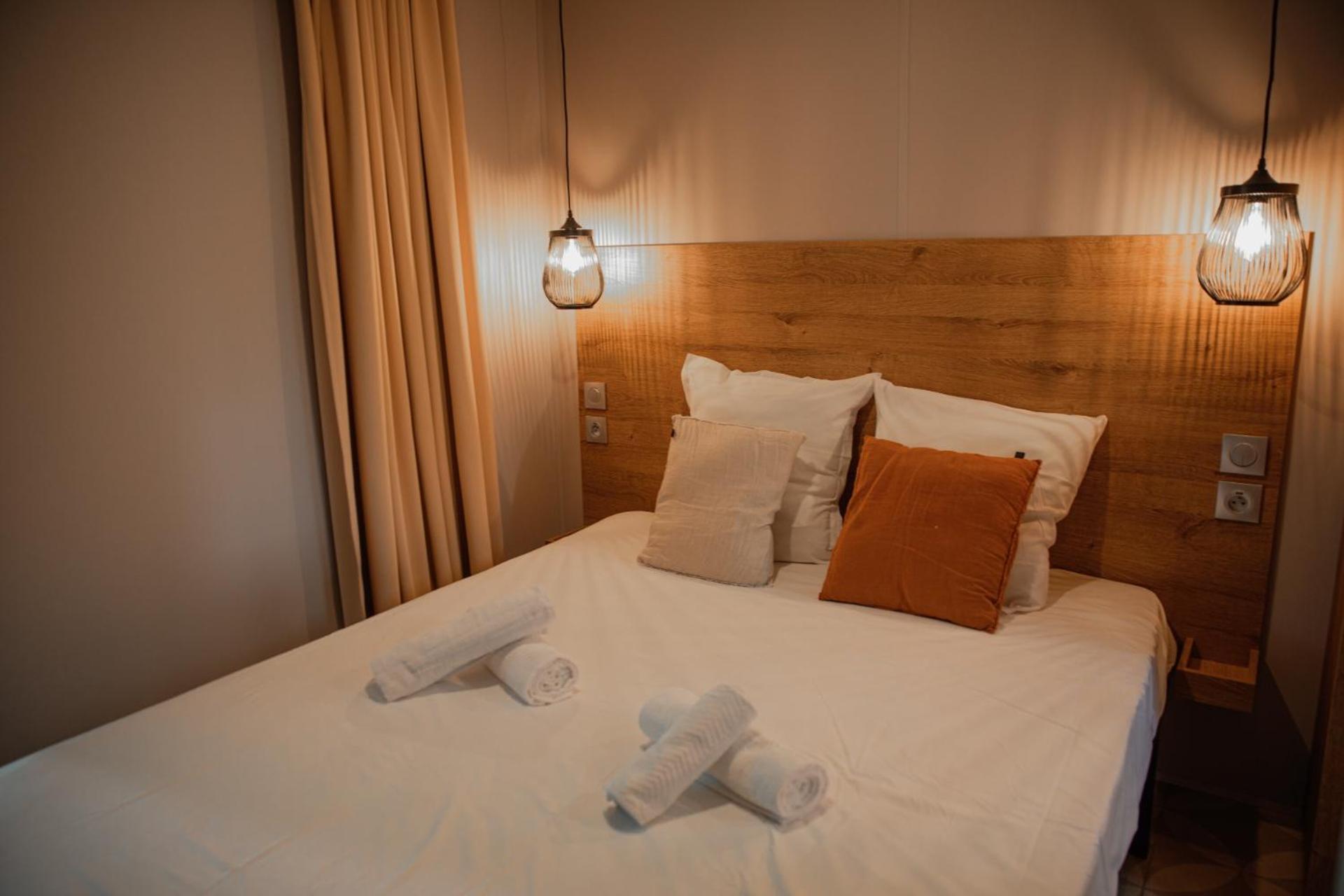 Rives D'Arc Hotell Vallon-Pont-dʼArc Rum bild