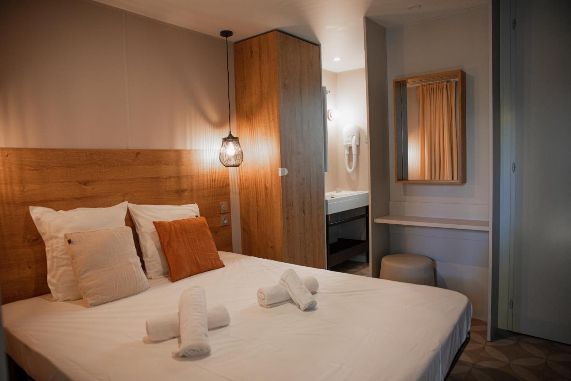 Rives D'Arc Hotell Vallon-Pont-dʼArc Rum bild