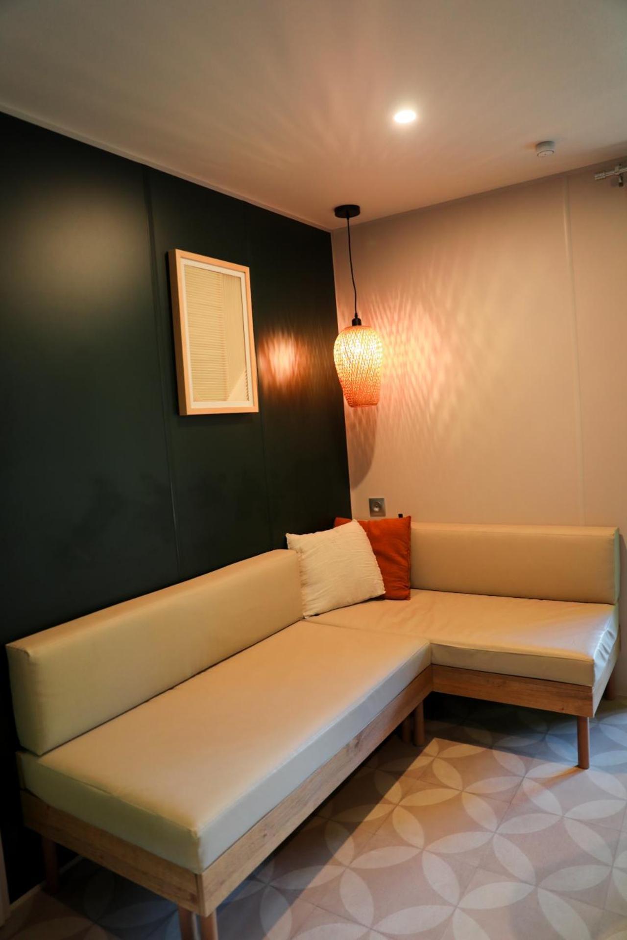 Rives D'Arc Hotell Vallon-Pont-dʼArc Rum bild